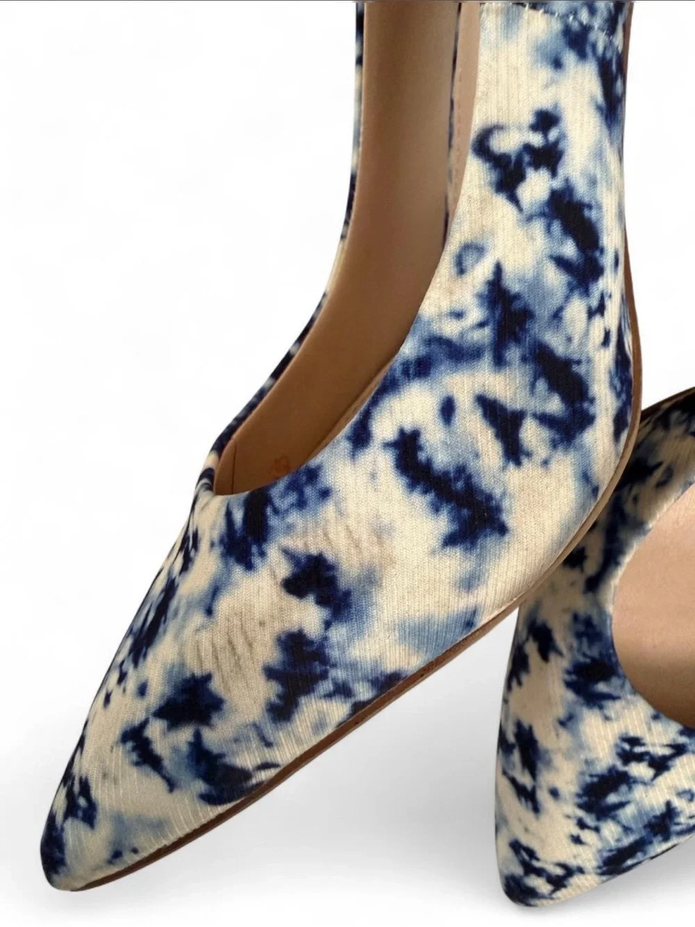 Kelly & Katie Navy and White Marble Pointed-Toe Pumps
